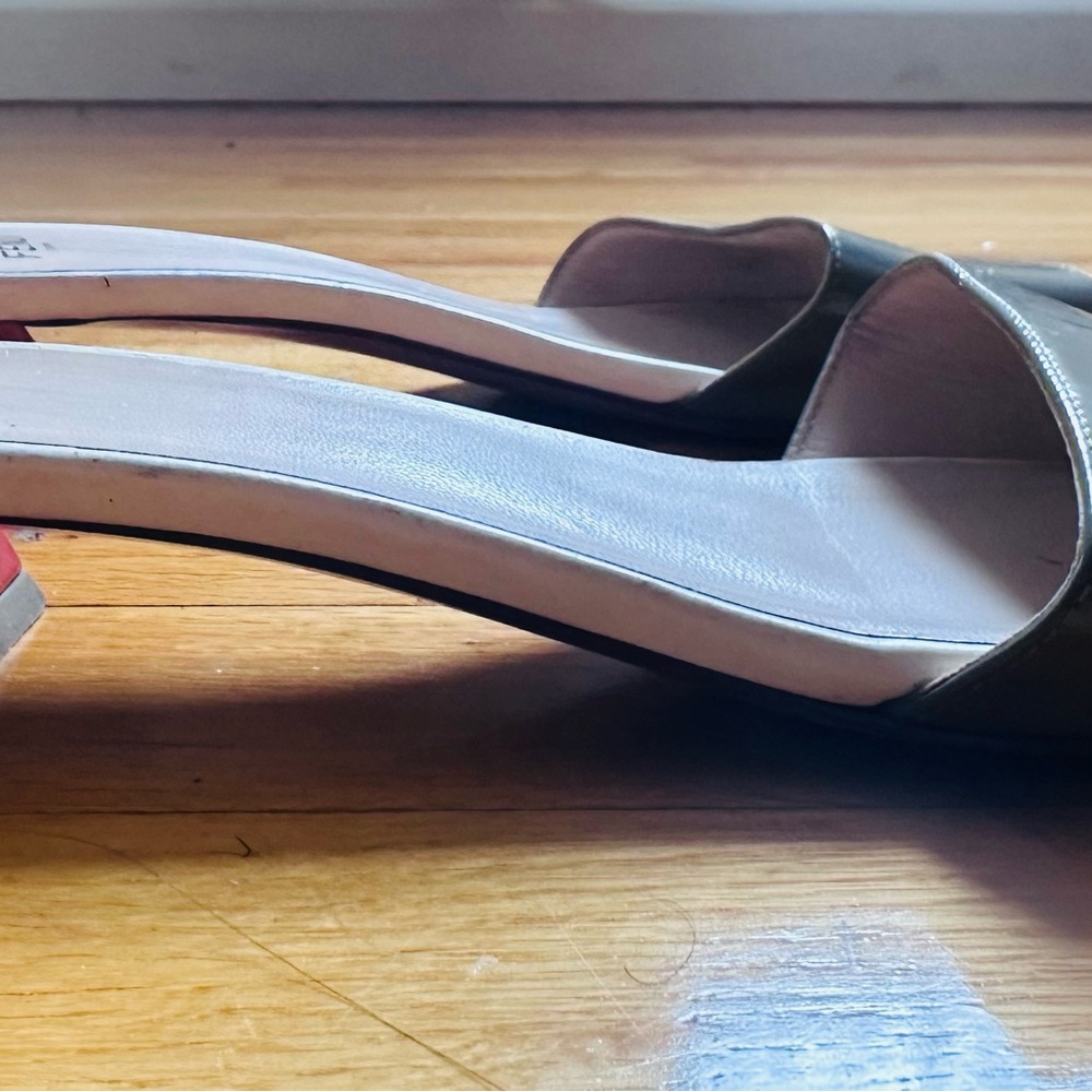 Fendi Taupe and orangePatent Leather Sandals with a funky vibe. - Picture 7 of 13